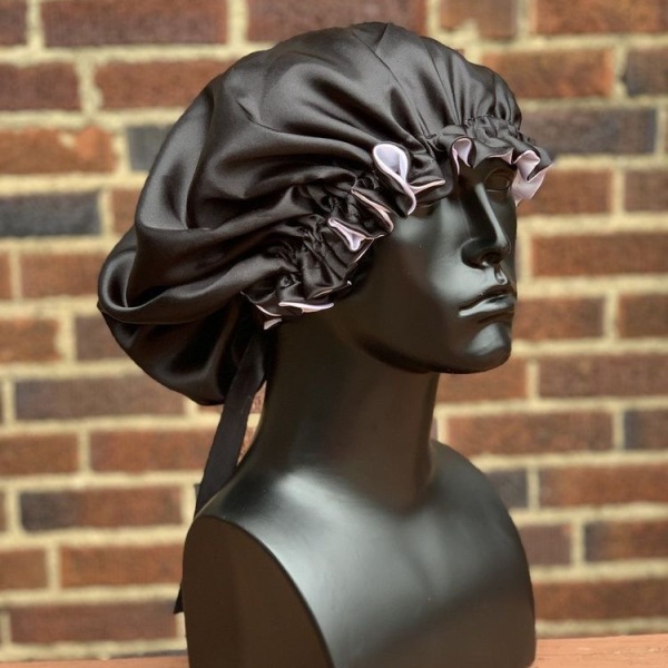 کلاه ساتن مشکی