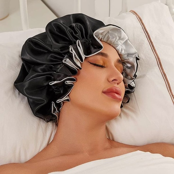 کلاه ساتن مشکی